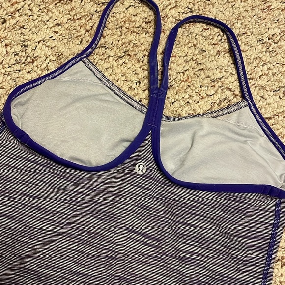 Lululemon tank top size 6 - Picture 5 of 6
